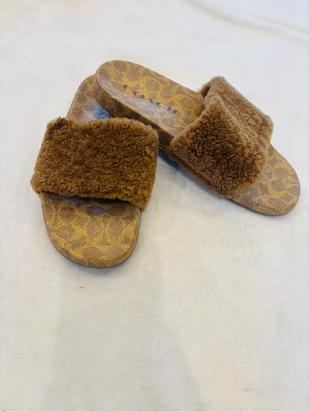 Coach Women’s Brown Shearling Ulla Slides Fuzzy Logo Sandals size 11